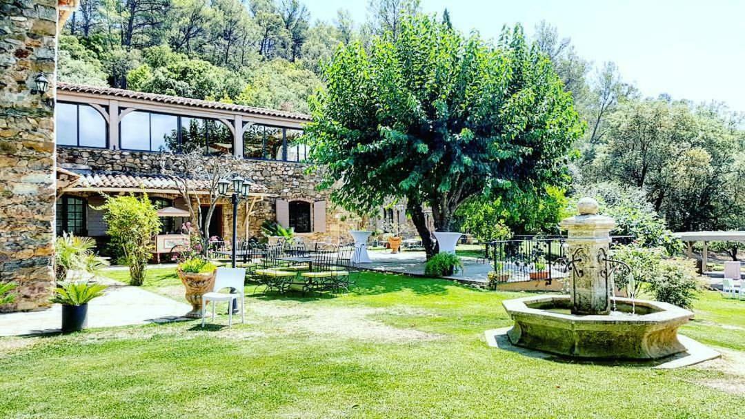 Le Mas Du Pourret Pierrefeu-du-Var Exteriör bild