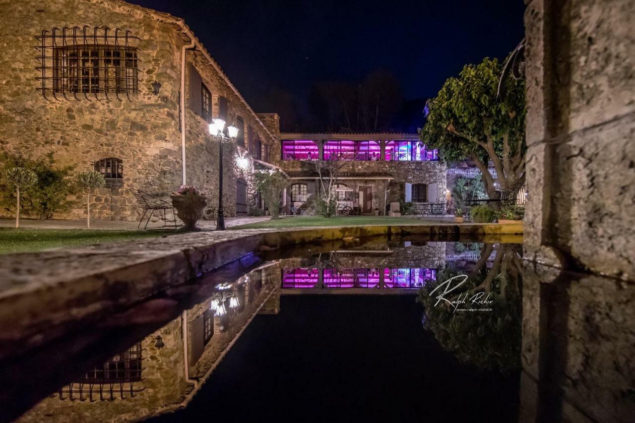 Le Mas Du Pourret Pierrefeu-du-Var Exteriör bild